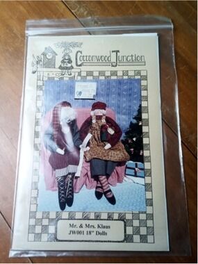 Cottonwood Junction Mr Mrs Klaus 18 Inch Doll Craft Pattern